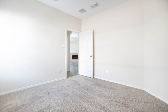 Building Photo - 3722 Primrose Trace Ln