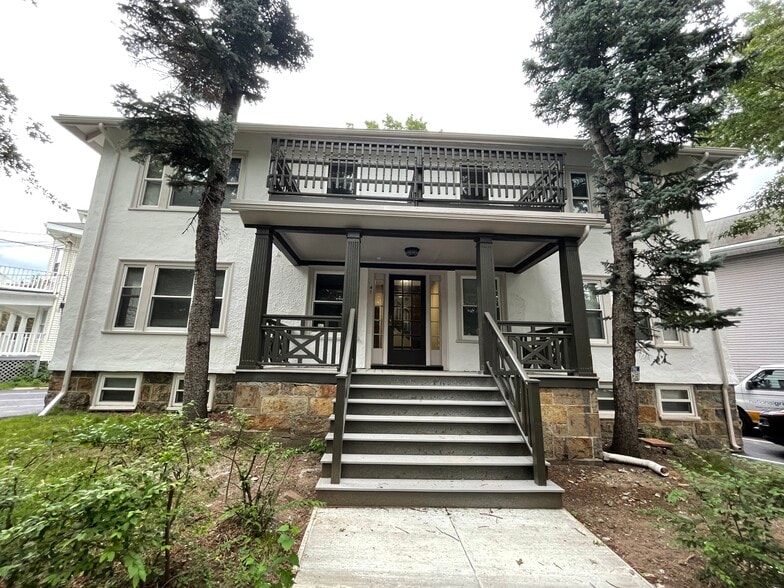 Building Photo - 41 Long Ave