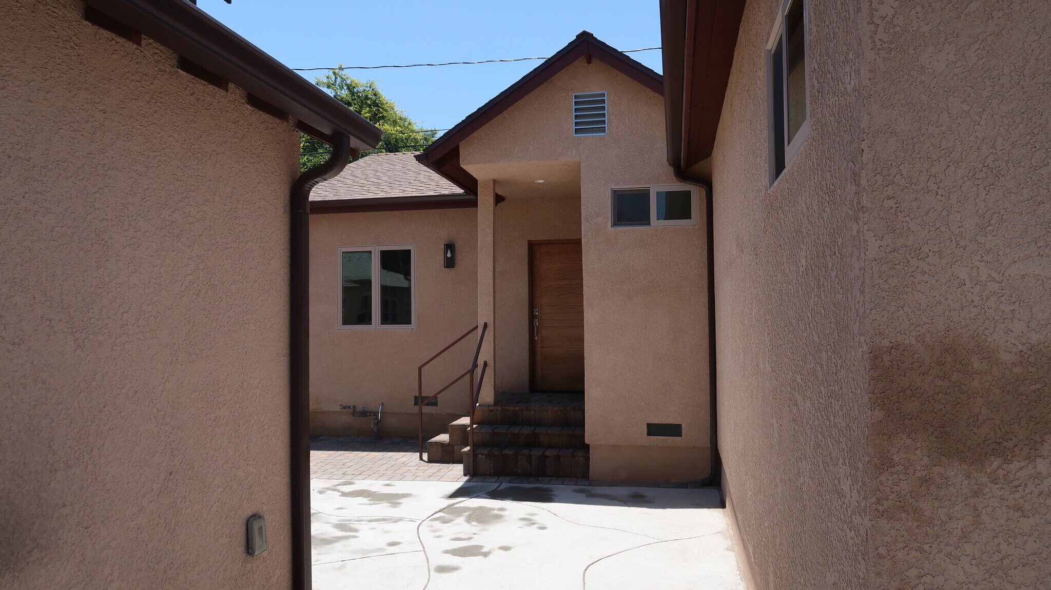 1 bedroom - 441 S Main St