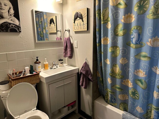 Building Photo - 818/820 Platt Street