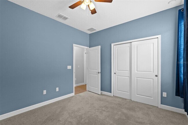 Building Photo - 16819 Shell Bay Dr