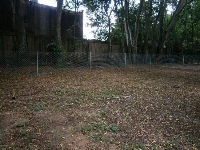 Building Photo - 2906 Polk St