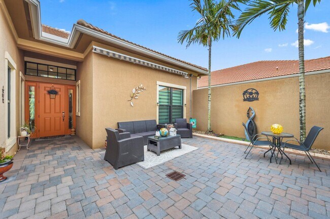 Building Photo - 9368 Cantal Cir E
