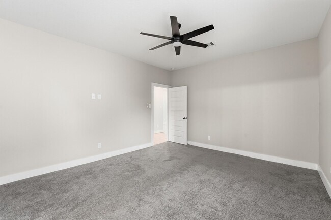 Building Photo - 3107 Grassmere St