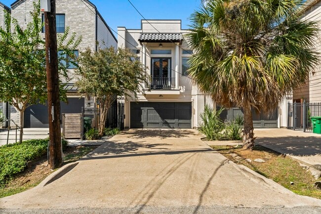 Building Photo - 1305 Birdsall St