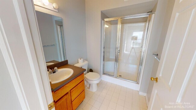 Building Photo - 2785 S Knightsbridge Cir