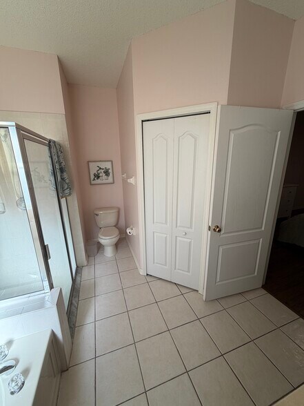 Building Photo - 4815 Pennecott Way