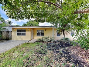 Building Photo - 328 SW 80th Terrace