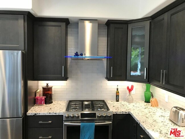 Building Photo - 1076 Orange Grv Ave