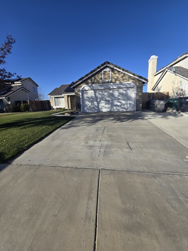 Building Photo - 3509 Avenue J