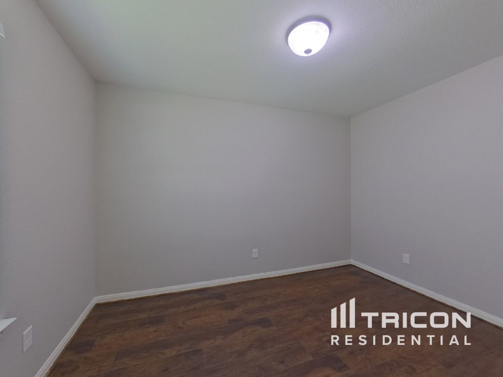 Building Photo - 10774 Royal York Dr