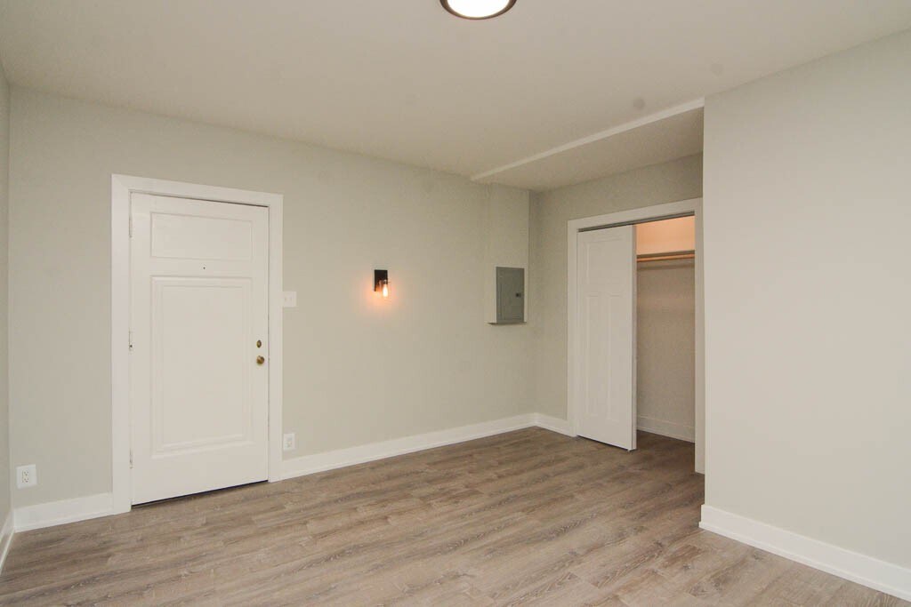 Building Photo - 4349 N Damen Ave