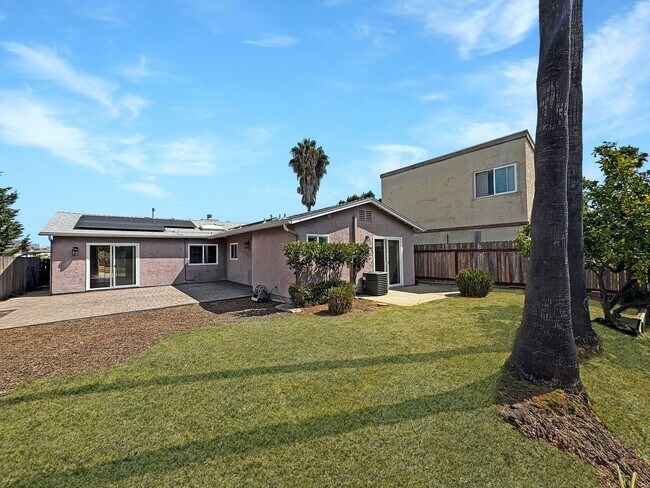 Building Photo - Stunning 3BR/2BA San Diego Home with Solar...