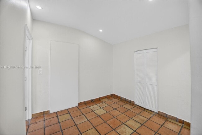 Building Photo - 7941 SW 37th Terrace