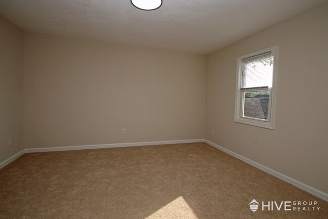 Building Photo - Fully Remodeled Home with Detached Garage ...