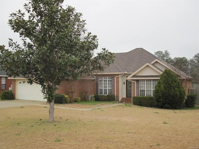 Primary Photo - 1736 Twelve Oaks Ln