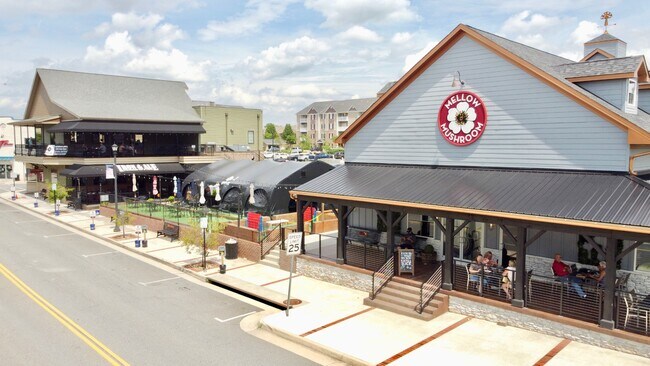 Building Photo - 100 Portico Street