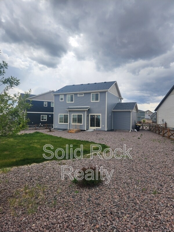 Building Photo - 6929 Green Stalk Cir