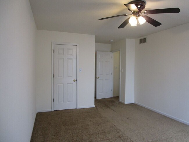Building Photo - 3509-3511 La Mesa Dr.