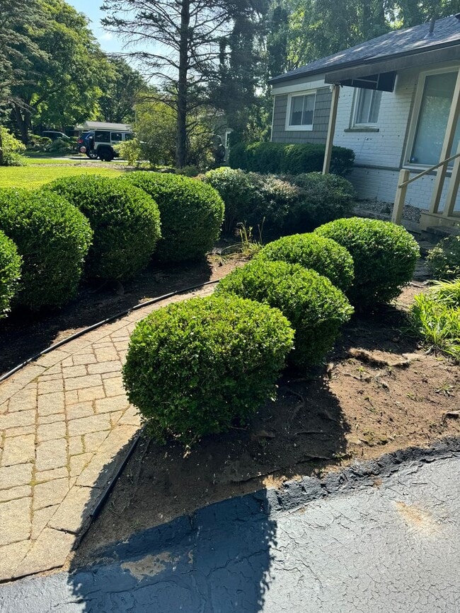 Building Photo - 2 Bedroom 2 Bath home - Quiet Area - Video...