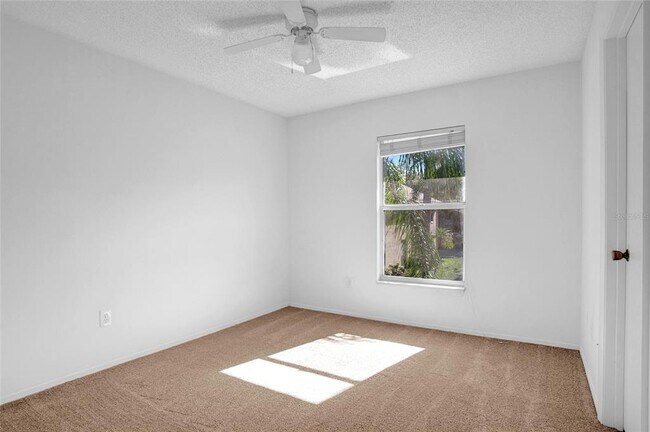Building Photo - 3651 N Goldenrod Rd