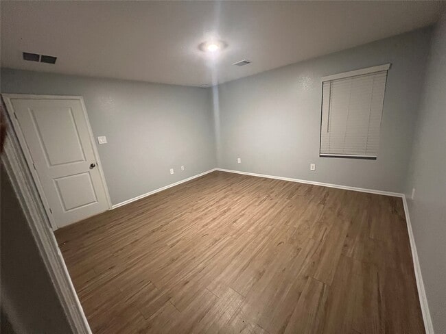 Building Photo - 3783 Solanum Dr