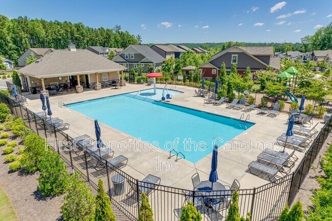Building Photo - 421 Sandbar Pt