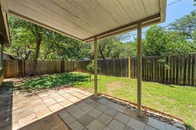 Building Photo - 9618 Sugar Hill Dr