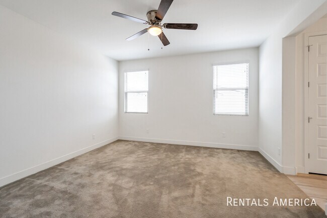 Building Photo - Coming Soon in Heritage Crossing