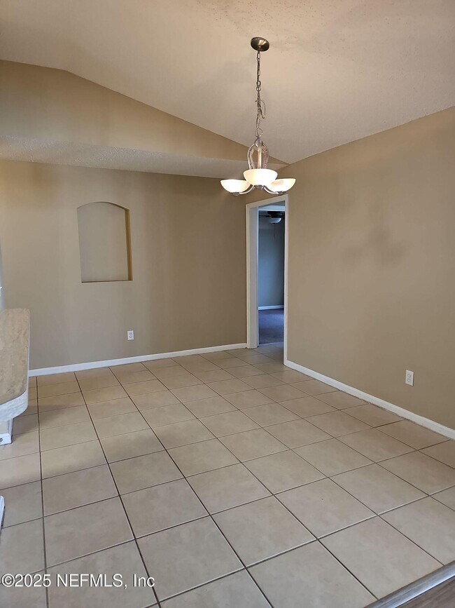 Building Photo - 1971 Belhaven Dr