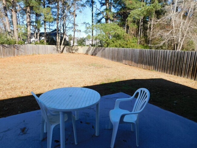 Building Photo - Charming Home in Havelock