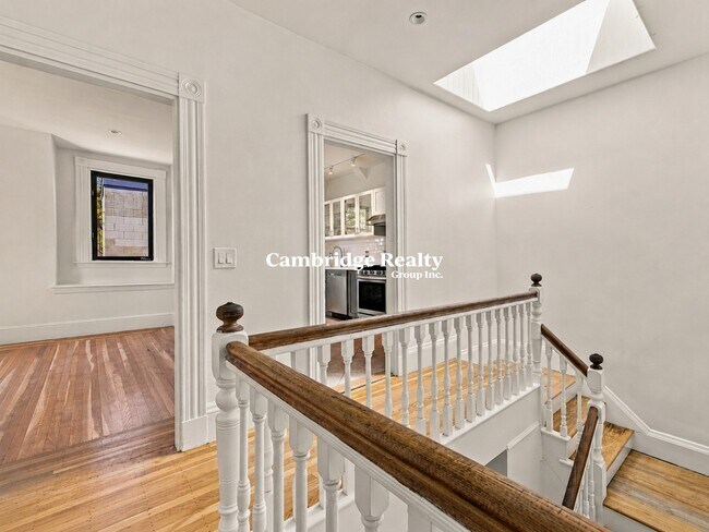 Building Photo - 54 Harvard St
