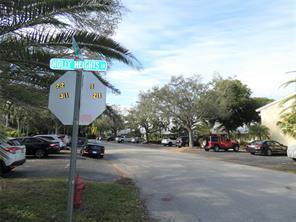 Building Photo - 1455 Holly Heights Dr