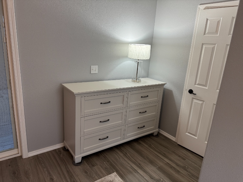 Building Photo - 4651 Grumman St