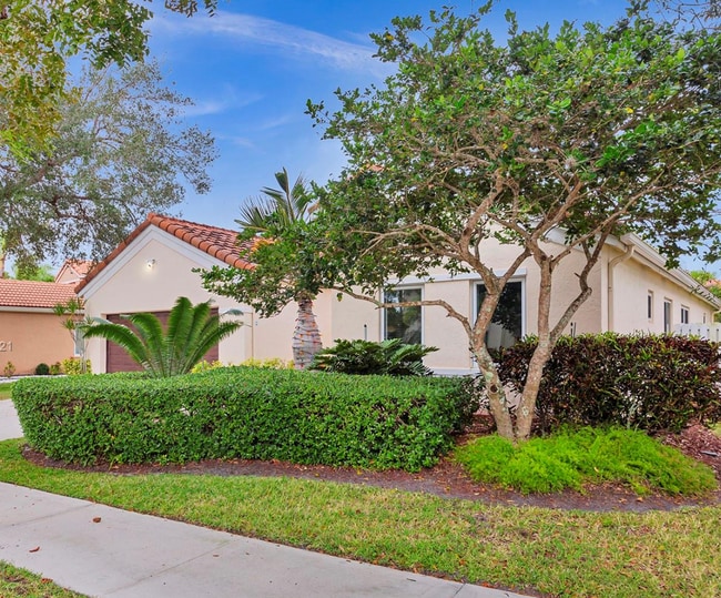 Building Photo - 204 Cameron Dr