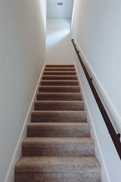 Building Photo - 8598 Blueberry Ash St