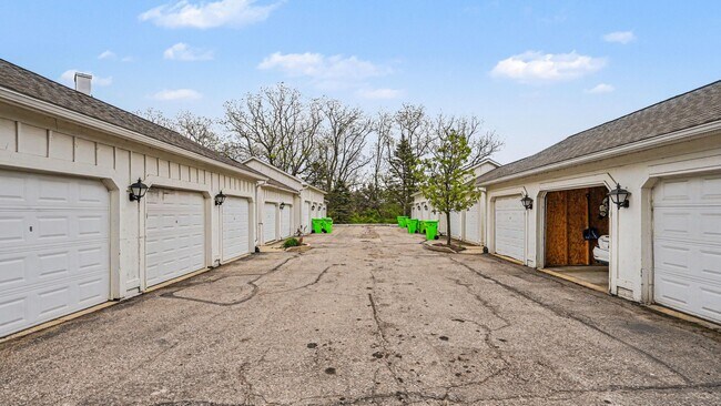 Building Photo - 1185 Joyce Ln
