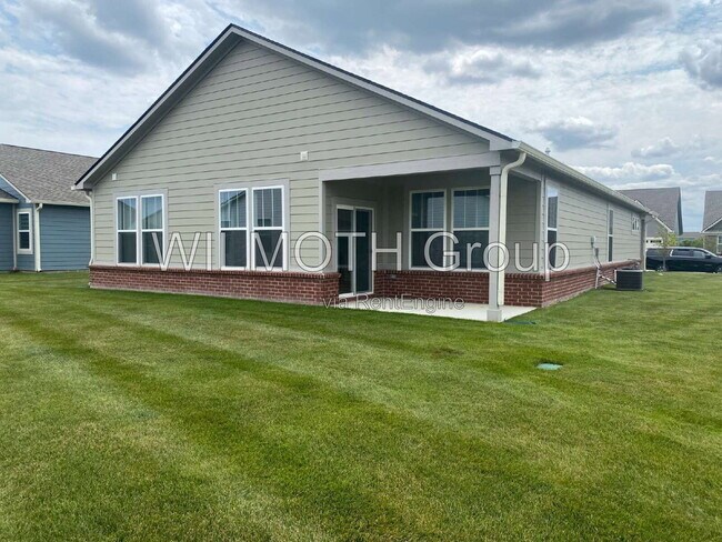 Building Photo - 5102 Astor Wy