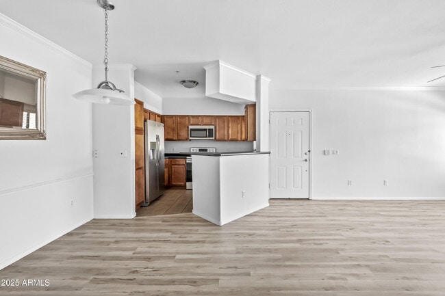 Building Photo - 15095 N Thompson Peak Pkwy