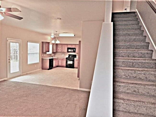Building Photo - 18042 Platinum Springs Dr