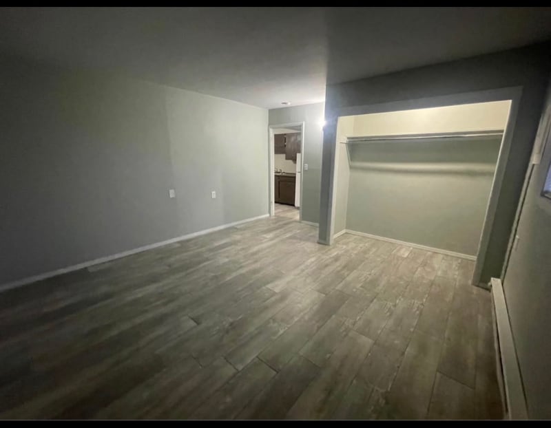 Building Photo - 2029 S Empire Ave