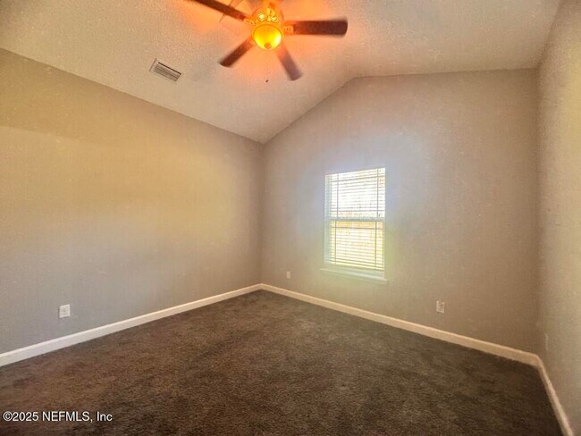Building Photo - 3103 Co Rd 121
