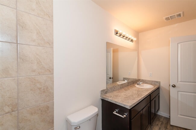 Building Photo - 10338 Sunset Glow Ave