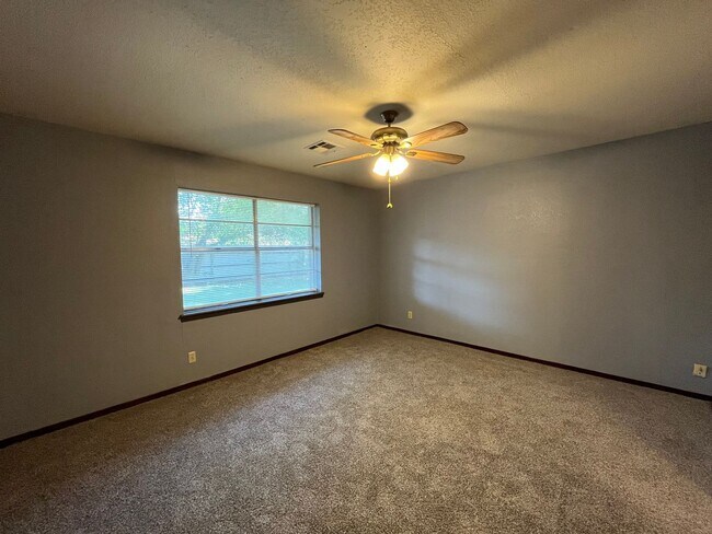 Building Photo - 39th Street Duplex