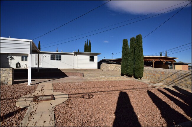 Building Photo - 3600 Volcanic Ave