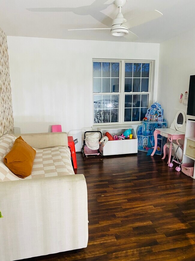 Building Photo - 2745 Borkshire Ln