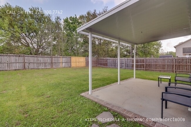 Building Photo - 17986 Restoration Cir