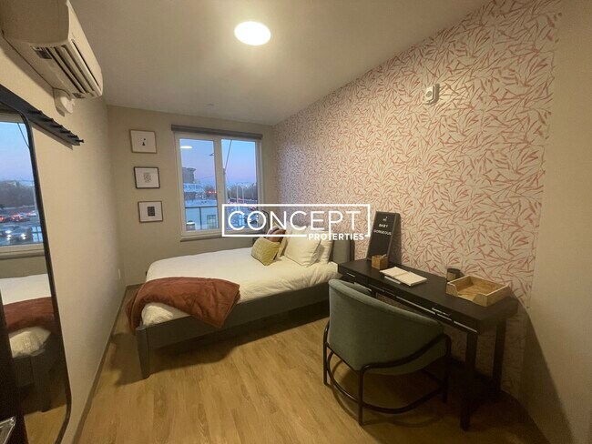 Building Photo - 525 Lincoln St