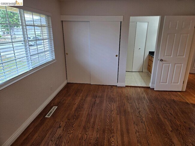 Building Photo - 40725 Capa Dr