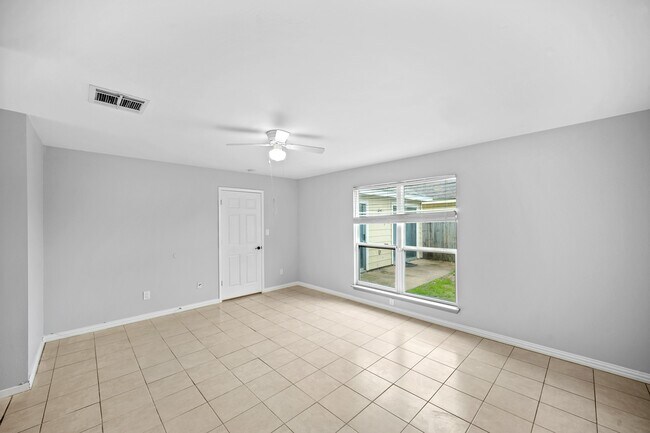 Building Photo - 6214 Gladewell Dr